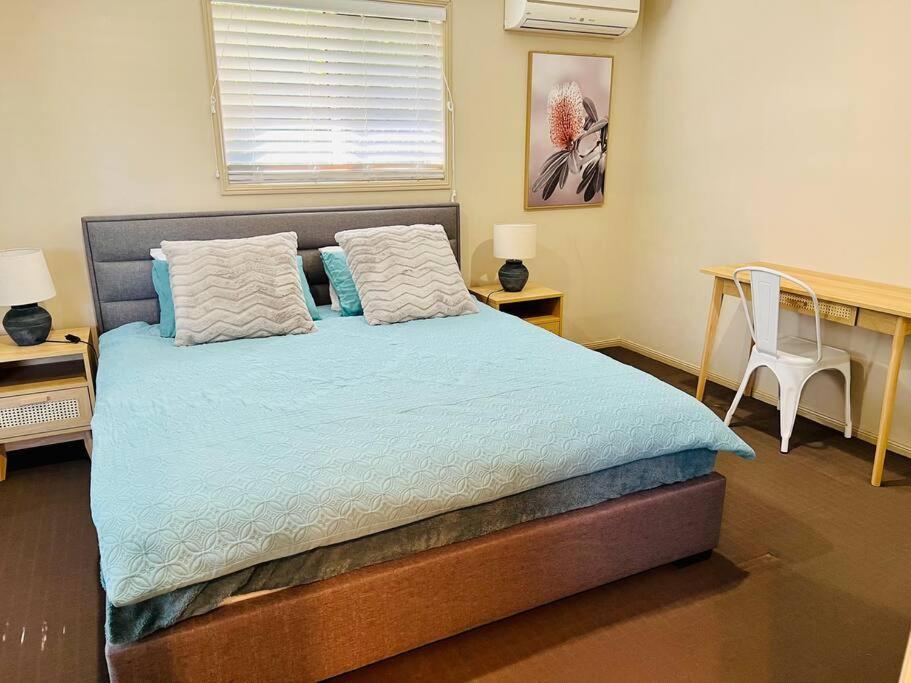 Holiday home Sandstone Point Holiday Home *